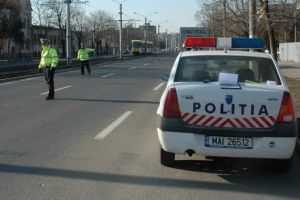 Poliţiştii rutieri au dat peste 250 de amenzi în ultimele 24 de ore