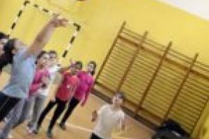 Marilen Pirtea aduce noi critici Guvernului, de data aceasta legat de eliminarea orelor de educaţie fizică: „Un pericol pentru dezvoltarea armonioasă a copiilor!”