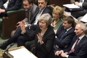 Alertă în Europa! Theresa May, trădată din interior. Brexitul devine incontrolabil
