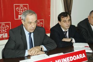 Emil Rîşteiu explică că nu demisionează din PSD pentru că ar provoca alegeri anticipate la Simeria Subtitlu: