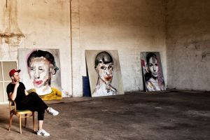 Pictorul oneştean Vladinsky expune la cel mai mare târg de artă din Europa