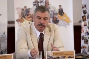 Denumirile instituţiilor publice, exclusiv în limba oficială de stat pe documentele oficiale. Proces pierdut DEFINITIV de preşedintele CJ Covasna