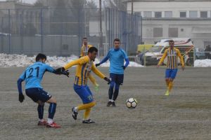 Aerostar trage linie
