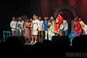 Musicalul Mamma Mia în Oradea: Sute de orădeni au cântat împreună, cuceriţi de povestea de dragoste neîmplinită dintre Loredana şi Cornel Ilie (FOTO / VIDEO)
