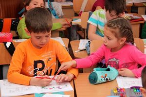 Peste 7.000 de boboci la clasele pregătitoare din judeţ, din toamna acestui an