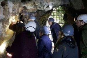 ÎNFRICOȘĂTOR. Au fost descoperite însemnele INTRĂRII ÎN IAD într-o peşteră din Marea Britanie. FOTO