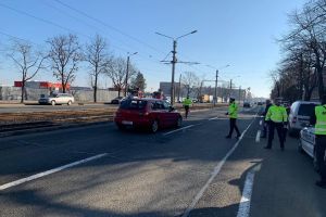 Bilanţul acţiunilor desfăşurate astăzi de Poliţia Rutieră: Au fost aplicate zeci de sancţiuni contravenţionale