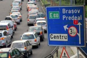 ULTIMĂ ORĂ.Trafic INTENS pe DN1, se circură BARĂ LA BARĂ între localităţile Comarnic, Buşteni şi Poiana Țapului