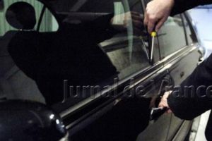 Doi tineri de 19 ani au băgat spaima în şoferii din Mera