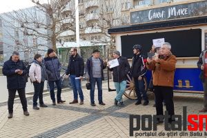 FOTOGALERIE. Protest în centrul Sătmarului, pentru susţinerea Laurei Codruţa Kovesi