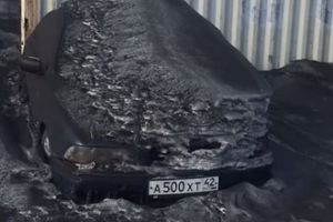 Straturi întregi de zăpadă neagră, toxică, s-au aşternut într-o regiune minieră din Siberia