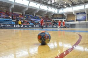 Handbaliştii de la CSM Oradea primesc sâmbătă replica echipei HCM Sighişoara, în derby-ul rundei