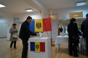 Moldovenii pot vota şi la Braşov, în 24 februarie