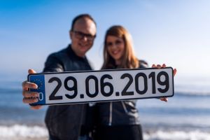Constanta. Arbitrul Sorin Vasilateanu se insoara cu Claudia Zamfir, avocat: Casnicie anuntata original! Numar de masina“ cu data nuntii (galerie foto)