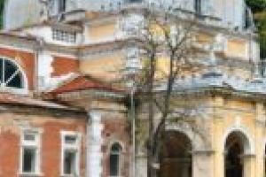 Clădirea Băile Neptun din Herculane scoate din letargie autorităţile! Ministerul Culturii propune modificarea Legii privind monumentele istorice