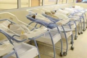 Incredibil! O tânără de 25 ani a NĂSCUT  SEPTUPLEȚI pe cale naturală 
