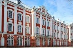 Stare de ALERTĂ în Rusia. O clădire a Universităţii Sankt Petersburg s-a PRĂBUȘIT şi mai multe persoane sunt PRINSE sub dărâmături. Breaking News