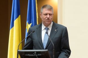 Klaus Iohannis s-a întâlnit cu Angela Merkel în cadrul Conferinţei de Securitate de la Munchen