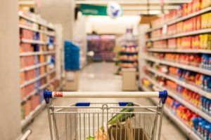 Atenţie la mâncare! Produse contaminate retrase din Auchan, Kaufland, Carrefour şi Lidl!