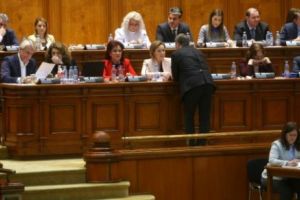 Primarii PSD se REVOLTĂ. Nu mai suportă AROGANȚELE unui ministru 