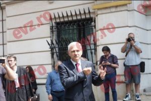Liviu Dragnea, aşteptat luni la Instanţa supremă. Sala în care se va judeca procesul poartă printre inculpaţi numele altui lider social-democrat