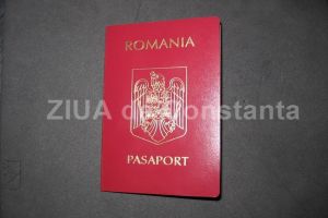 Caz unic la Constanta!: O mamica s-a dus la Pasapoarte cu un alt copil. Femeia a fost condamnata