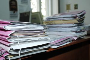 Prea multe procese, prea puţini judecători