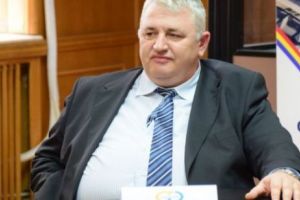 Cum se distruge un chei de sute de mii de euro. Fostul director Dan Tivilichi foloseşte ca „paravan” un afacerist dubios pentru operaţiunile din Portul Constanţa 