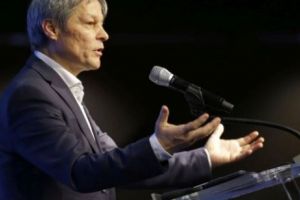 Legăturile cu vechile structuri de la vârful PLUS şi USR (I). În jurul lui Cioloş colcăie serviciile secrete 