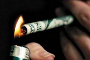 De ce consumă elevii şi studenţii elitişti substanţe psihotrope? Explicaţiile psihologului