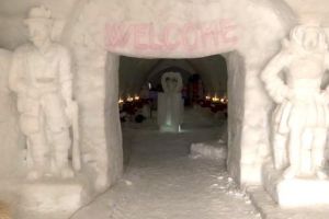 LIVE VIDEO/ FOTO: La Bâlea Lac a fost inaugurat complexul de gheaţă – Hotelul de Gheaţă, Restaurantul „Ferdinand I al României”, Biserica de Gheaţă, satelitul de igluuri şi Winter Park-ul, deschise pentru turişti