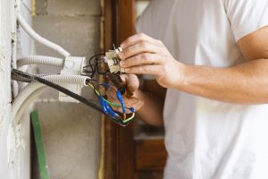 Curs Electrician în Construcţii la Focşani