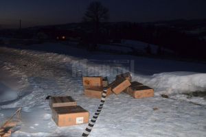 Contrabandă cu mii de pachete de ţigări, la Lupcina şi Siret