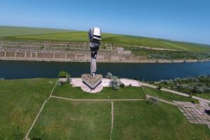 Ștefan Mihu, despre monumentul Tineretului de la Straja, judetul Constanta - Edificiul a fost lasat in neingrijire si paragina