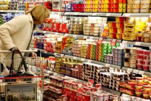 Au crescut preţurile alimentelor în ianuarie 2019. Cel mai mult a crescut preţul la lactate