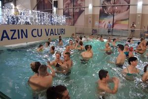 Lucrări de igienizare a bazinelor de la Aqualand