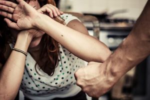 Bătaia nu e ruptă din Rai, se lasă cu dosar penal