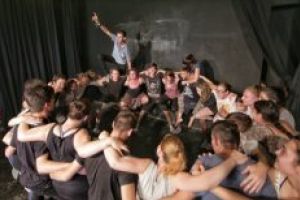 Arta de a găsi cuvintele şi imaginile potrivite, tema unor noi proiecte derulate de „Osonó” pentru tineri