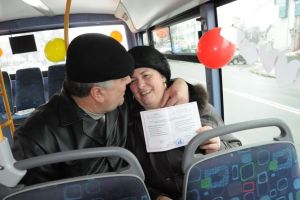 „Autobuzul Dragostei” va circula din nou în Bacău
