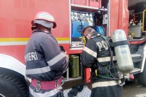 ACUM – O maşină a luat foc la Bascov