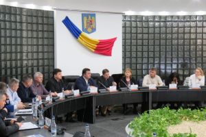 Dezbatere privind activitatile anti-braconaj pe teritoriul Rezervatiei Biosferei Delta Dunarii (galerie foto)