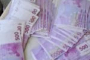 Percheziţii la Oţelu Roşu, Poiana Mărului şi Timişoara! Peste 220.000 de euro, ridicaţi de la cămătari care dădeau bani unor oameni de afaceri din Caraş-Severin!