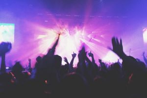 NEBUNIE, la Timişoara! 1.500.000 de euro buget pentru Diskoteka Festival! 50 de vedete ale anilor ’80 – ’90, cinci scene, trei zile de concerte