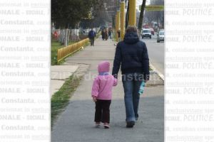 Este oficial. Cresc alocatiile copiilor de la 1 martie. Guvernul a adoptat astazi ordonanta de urgenta 