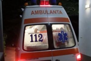 Bătaie în faţa unui liceu din Târgu-Jiu