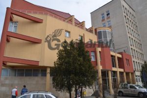 Direcţia Economică a CEO, în fierbere, după ce o nouă angajată a fost urcată la nivelul unu! Plus salarial de 2000 de lei