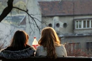 Românce JUDECATE în Italia pentru că făceau amor pe bani cu un general de 90 de ani