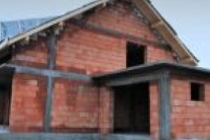 GRATUIT. Parcele de teren pentru tinerii care vor să-şi ridice o casă la Reşiţa