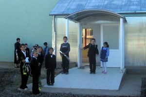 Anchetă a Avocatului Poporului la Galaţi, în legătură discriminarea elevilor rromi