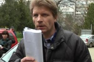 Tatăl UCIGAȘ care şi-a ÎNECAT COPIII , trimis în JUDECATĂ. El şi-a privit soţia cum moare!